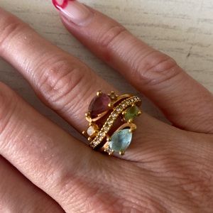 Gold ring size 6